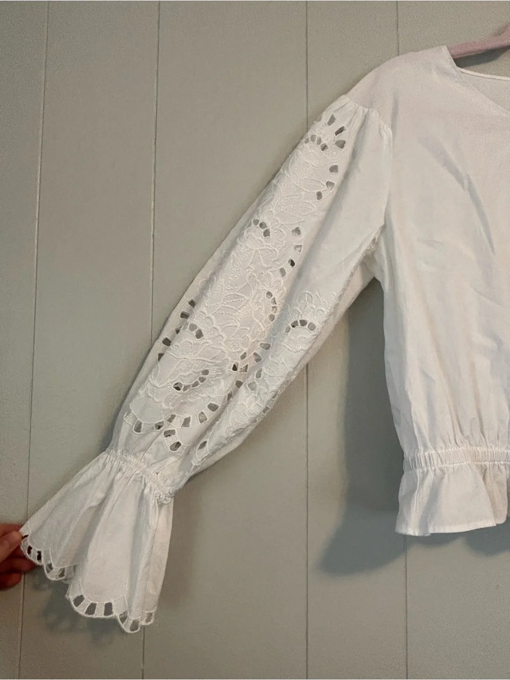 Maeve Anthropologie White Eyelet Cropped Peplum Bell Sleeve Boho Top Sz S